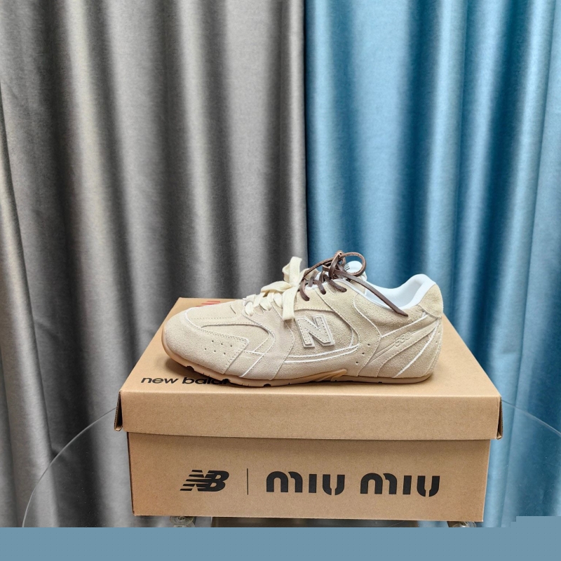 Miu Miu Casual Shoes